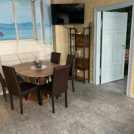 Voll Ausgestattetes Kleines Nr 7 Apartment Magdeburg